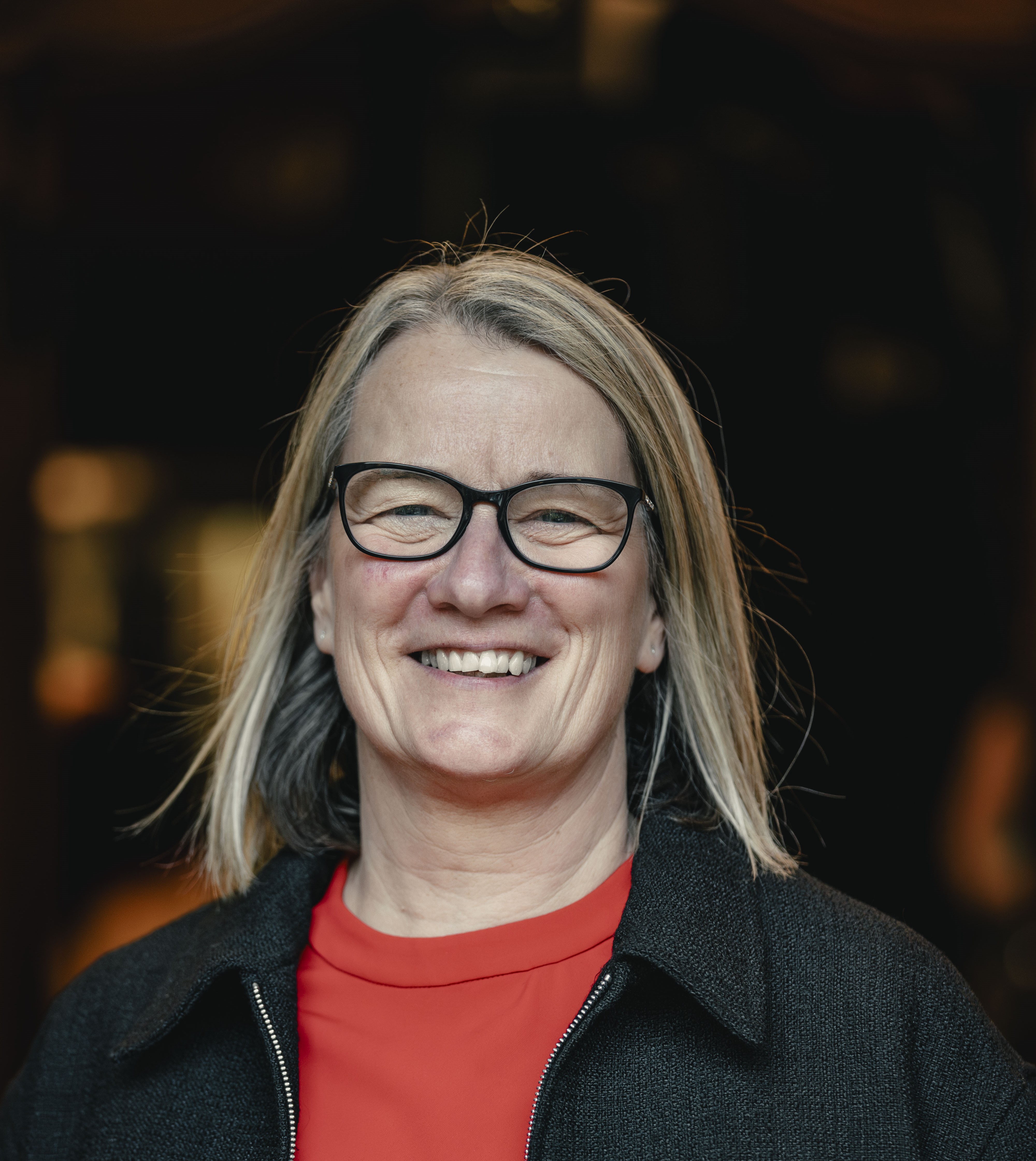 Dr Linda Irvine 